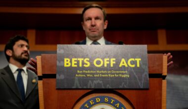 U.S. senators ban themselves from prediction markets trading