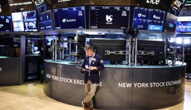 Wall Street strategists say it's time to 'jump in' with tech stocks amid Iran ceasefire