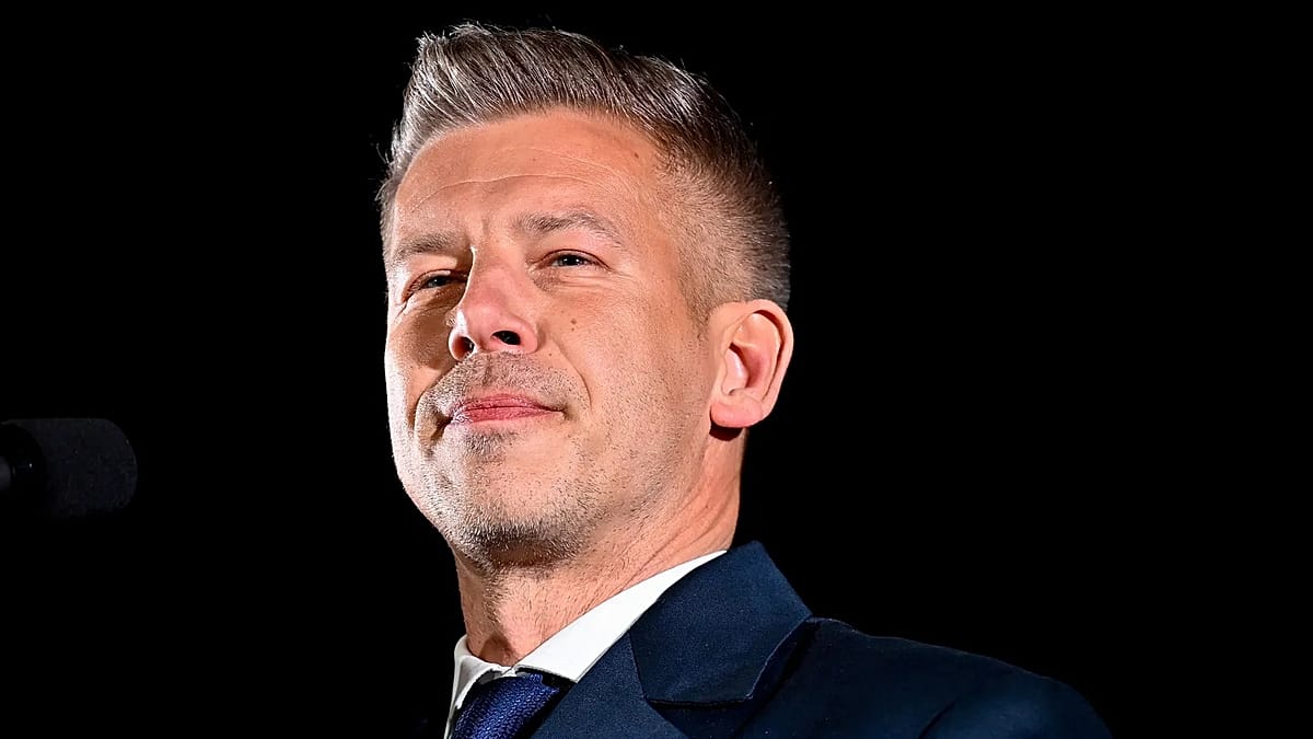 'We cannot ask any country to give up its territory,' Magyar says on Ukraine