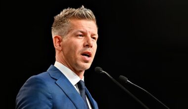 Magyar calls on Orbán to lift veto on €90bn Ukraine loan before leaving office