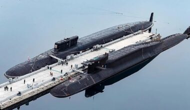 UK and Norway foil Russian submarine plot to survey undersea cables in north Atlantic