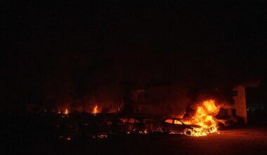 Moscow bombards Ukraine while Kyiv targets Russian oil facilities