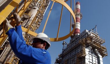 Oil prices rise despite UAE exit from OPEC as Iran war ceasefire hangs in balance