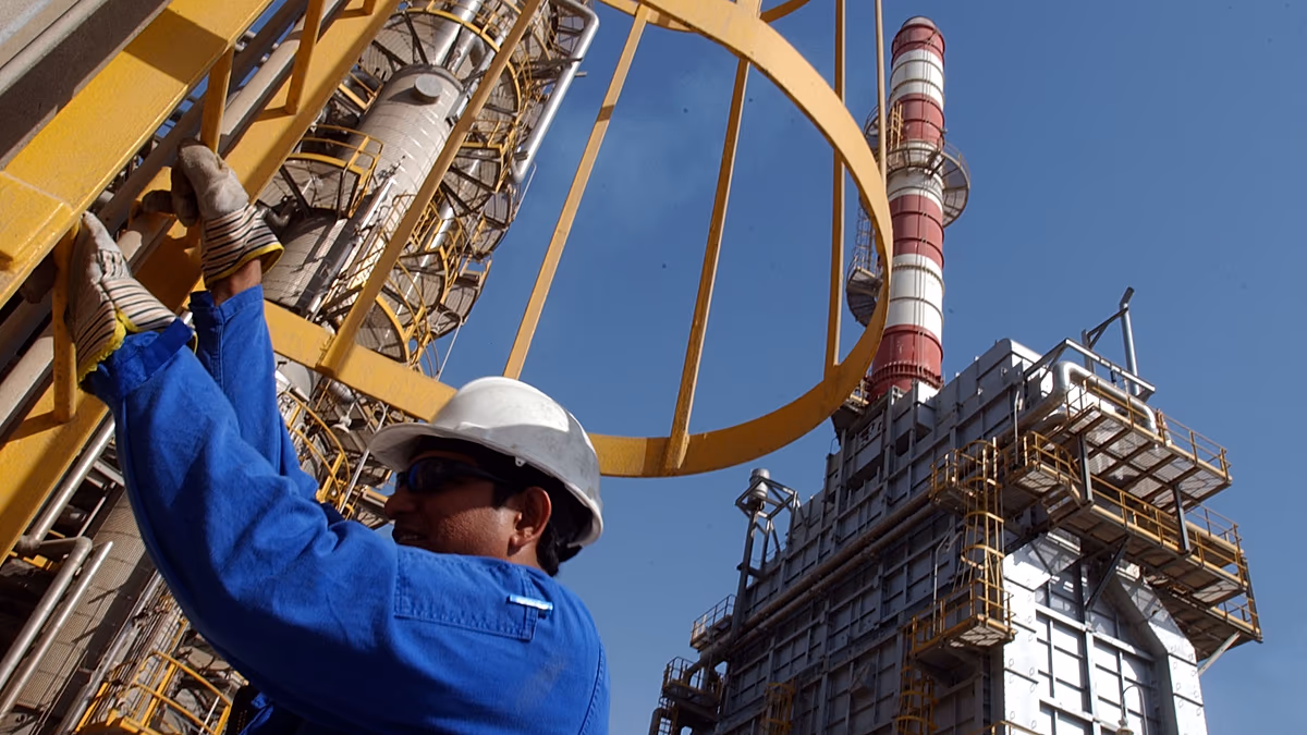 Oil prices rise despite UAE exit from OPEC as Iran war ceasefire hangs in balance
