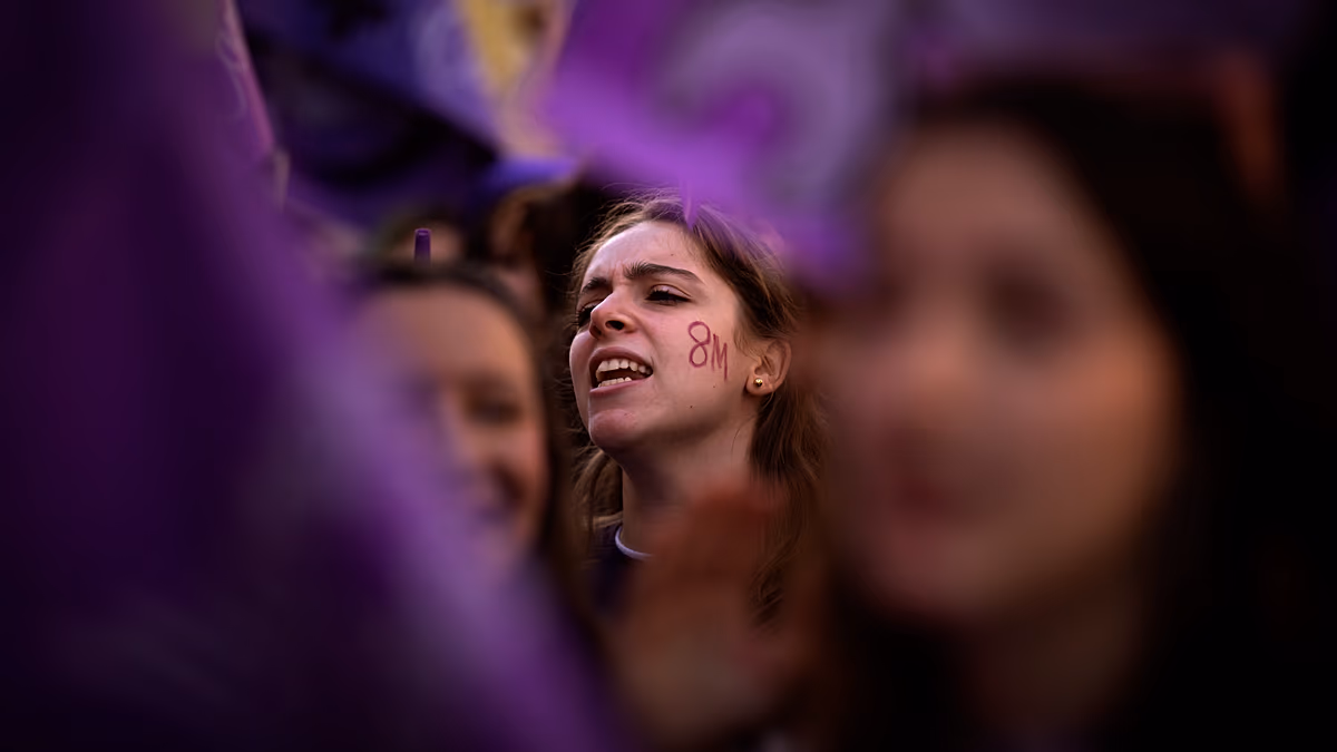 European Parliament calls to define rape as sex without consent