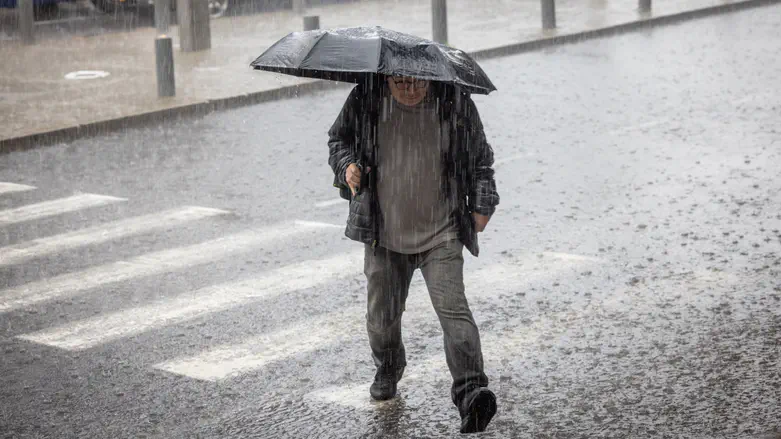 Weather reversal: After the heat - rain and risk of flooding