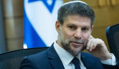 Israel withholds PA tax funds, citing terror payments