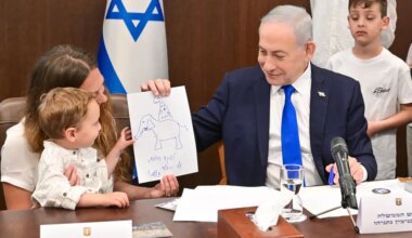 Watch: Netanyahu draws with fallen soldier's son