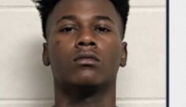 Murder Suspect in Custody for La. Mall Shooting Is 17