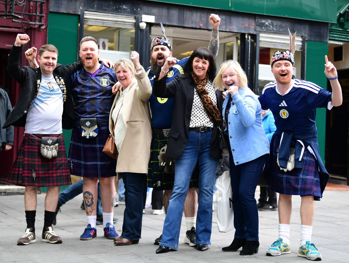 Scotland fans outside Coopers Townhouse in Liverpool city centre, with Andy Irvine (second from left) and James Milne (fourth from left)
