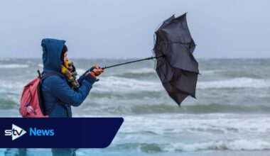 Weather warnings for strong winds up to 90mph over Easter Weekend