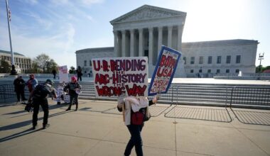 What's at stake as the U.S. Supreme Court weighs Trump's birthright citizenship order