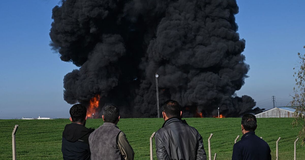 Hegseth ousts the Army chief of staff as the Iran war rages through Week 5