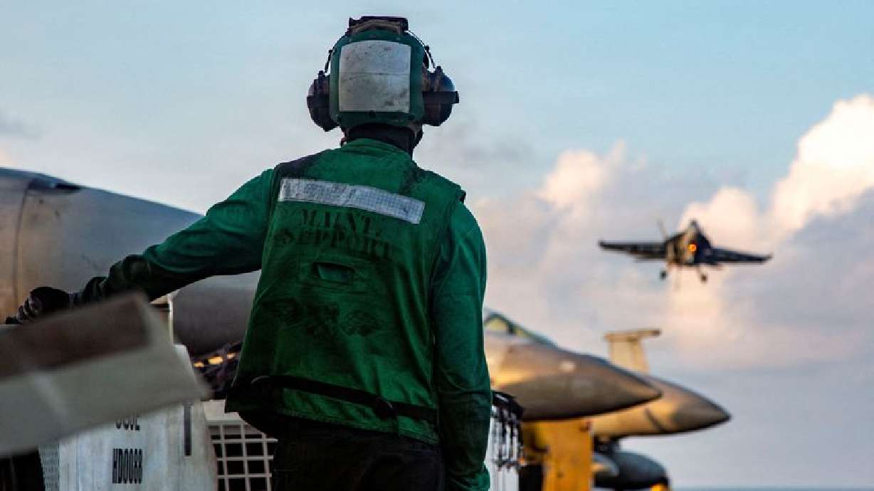 Iran leaves door open for peace talks as hunt for missing US pilot continues