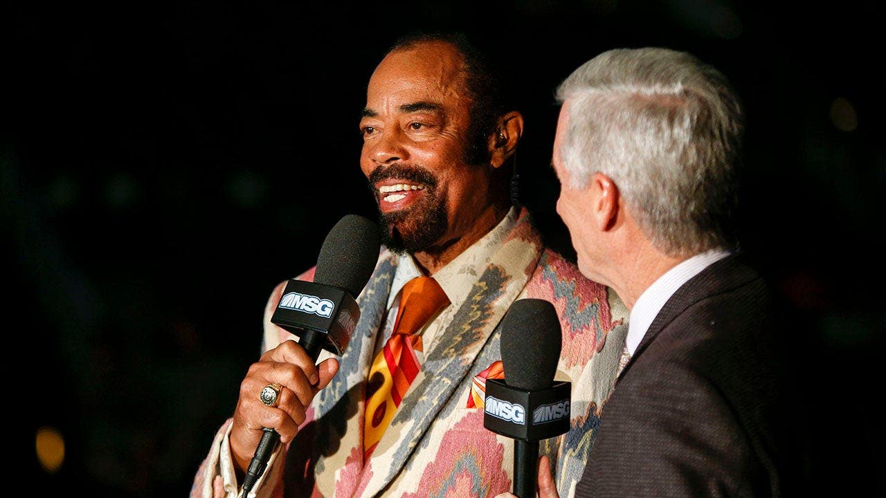 Knicks legend Walt Frazier drops wild reference to Iran when discussing Bulls