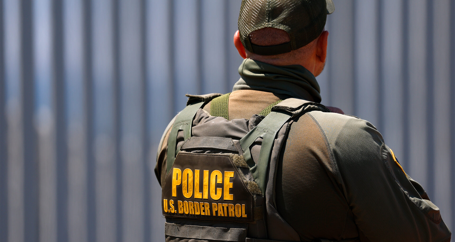 Major delays on Interstate 5 after ICE agents shoot at suspect