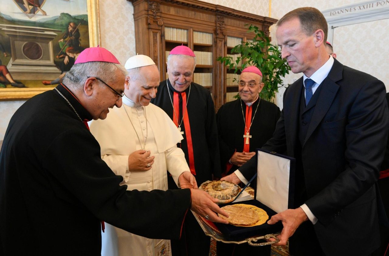 Pope to Chaldean Church: Never be on side of those who wield weapons