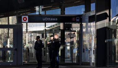 Man arrested after U of O lockdown charged with carrying replica firearm