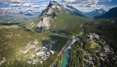 Ontario man pleads guilty to illegally employing foreign workers in Banff, Jasper national parks