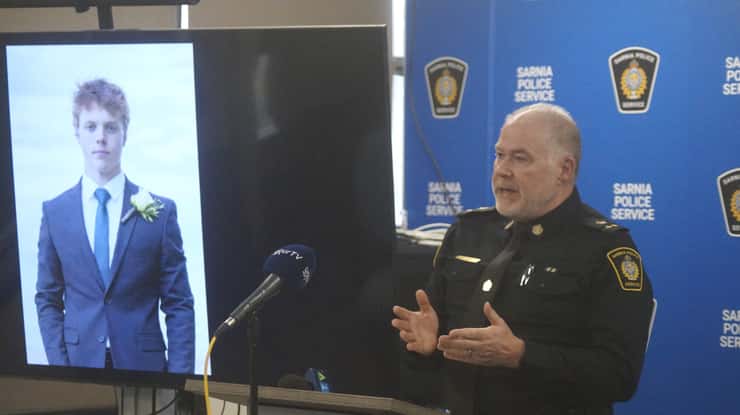 SPS Deputy Chief Ron Hansen speaking about the homicide investigation. April 13, 2026. (Photo by Natalia Vega)