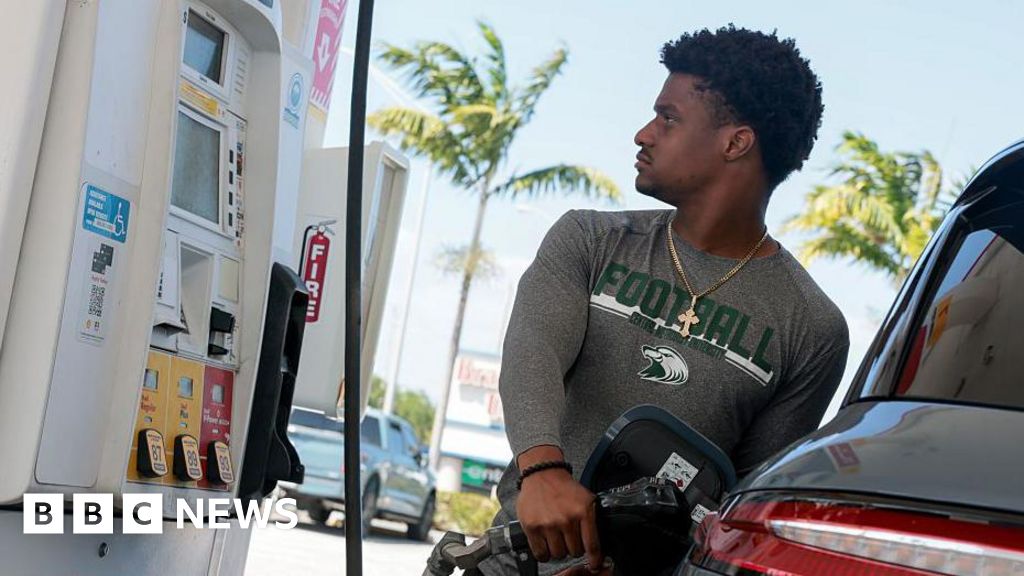 Oil prices ease on hopes of new US-Iran peace talks - BBC