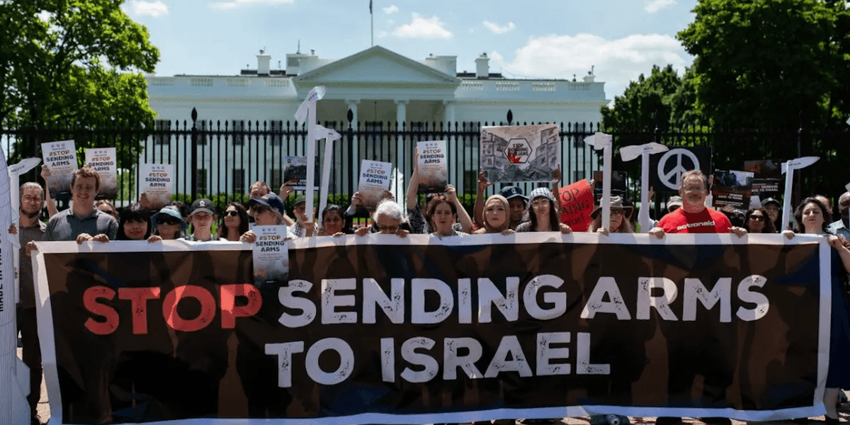 'Cowardly Bullshit': Handful of Dems Join Senate GOP to Block Ban on US Bombs, Bulldozers to Israel