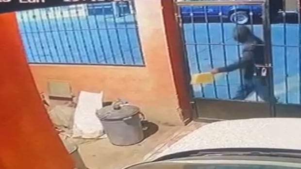 Mexico probes allegation Sinaloa faction threatened workers at Canadian-owned gold mine before union vote