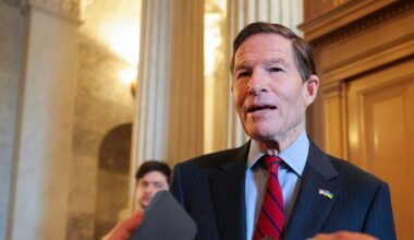 Democrats back off calls for troops to refuse orders in Iran conflict