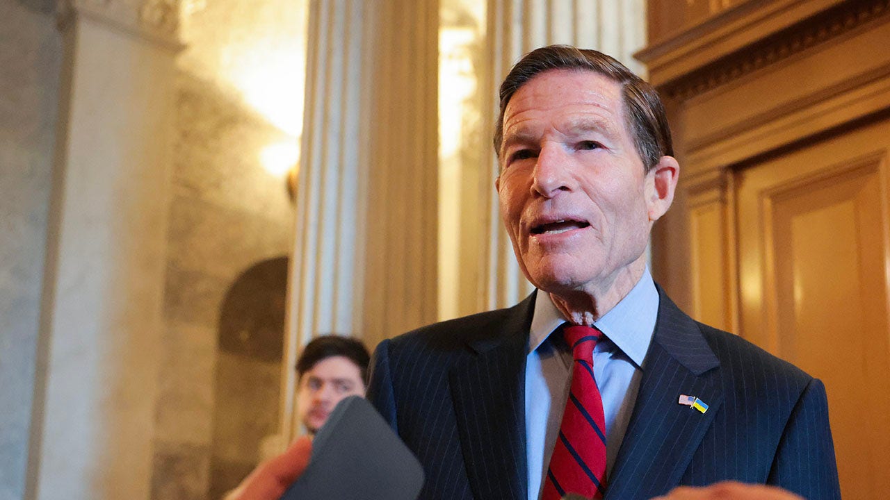 Democrats back off calls for troops to refuse orders in Iran conflict