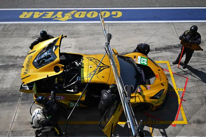 #33 TF Sport Corvette Z06 LMGT3.R: Blake McDonald, Jonny Edgar, Nicky Catsburg