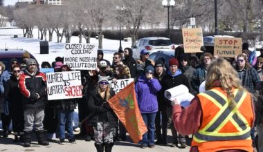 Regina residents rally against proposed AI data centre before RM of Sherwood council vote