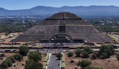 Gunman opens fire at Mexico’s Teotihuacan pyramids, killing Canadian and injuring others, government says