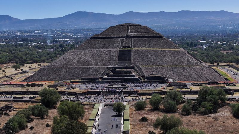 Gunman opens fire at Mexico’s Teotihuacan pyramids, killing Canadian and injuring others, government says