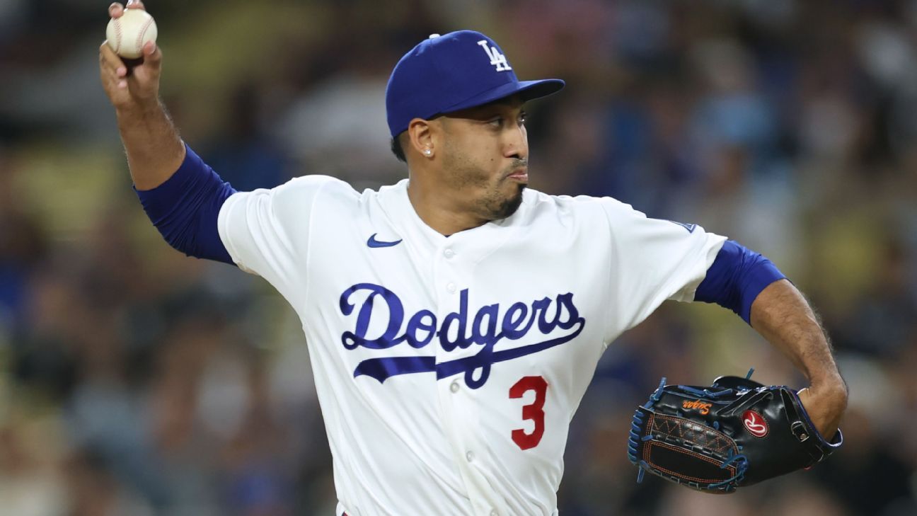 Dodgers closer Edwin Diaz on IL, slated for elbow surgery