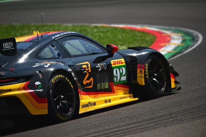 #92 The Bend Manthey Porsche 911 GT3 R: Yasser Shahin, Riccardo Pera, Richard Lietz