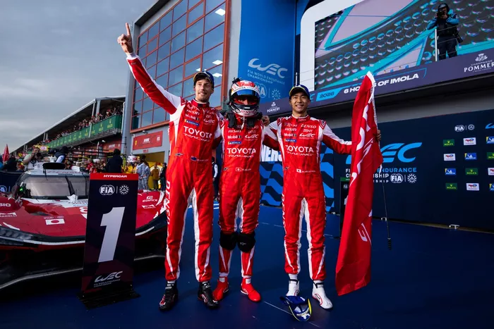 #8 Toyota Gazoo Racing Toyota TR010: Sébastien Buemi, Brendon Hartley, Ryo Hirakawa