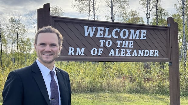 Manitoba municipality has no authority to ban 'disruptive' resident from council meetings, judge rules