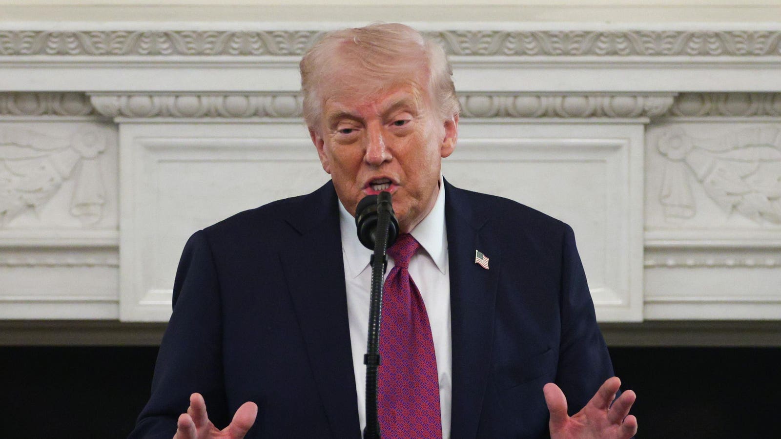 Trump Claims His Blockade Is Costing Iran $500 Million A Day And It Wants Hormuz To Reopen