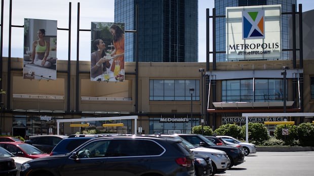 B.C. mall owner, security company ordered to pay $1.8M to falsely arrested 18-year-old