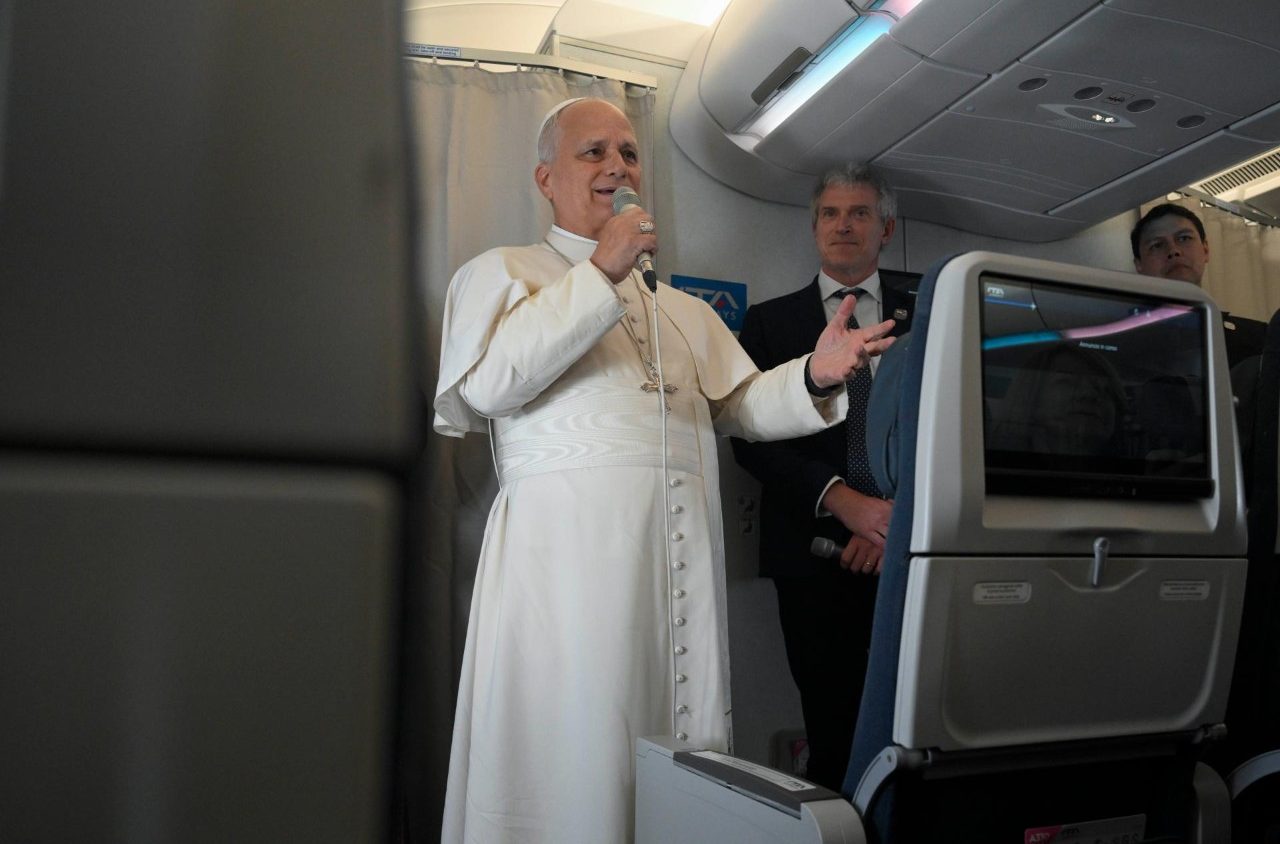 Pope: As a pastor, I cannot be in favor of war; too many innocents have died