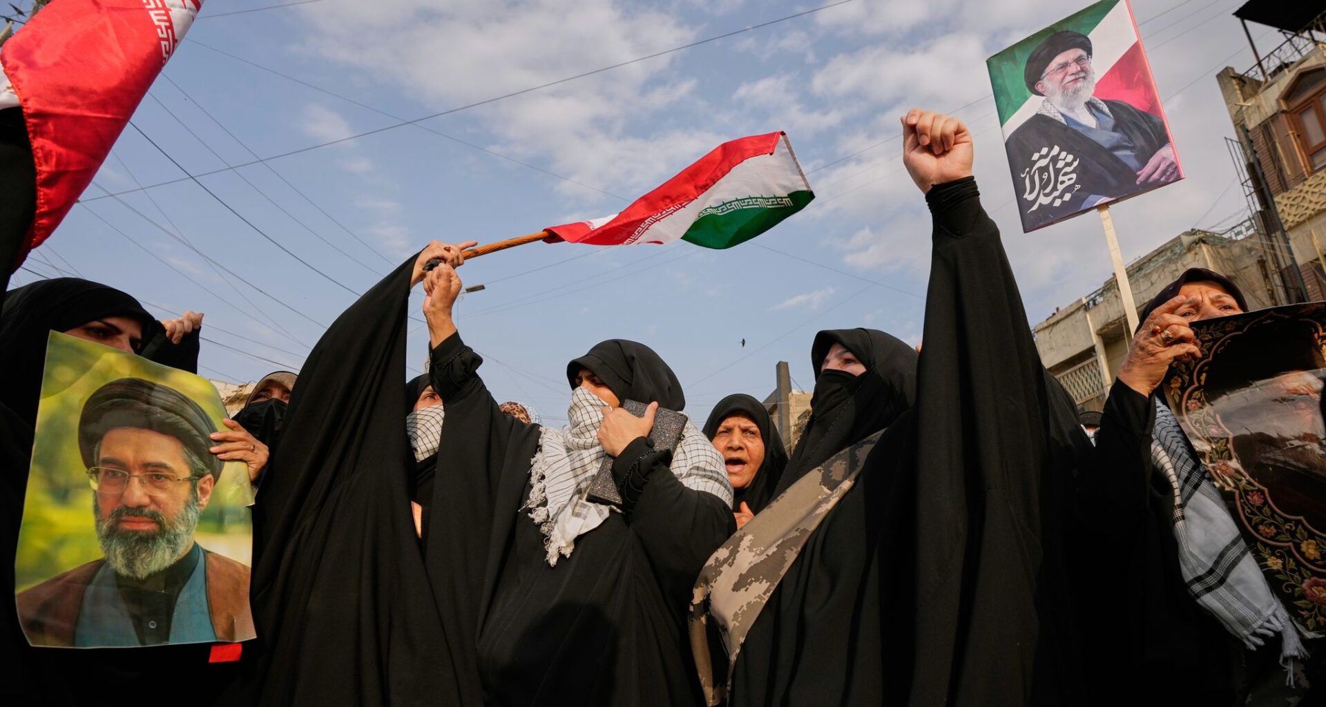 Pakistan says US-Iran mediation moving ahead after Trump holds back envoys