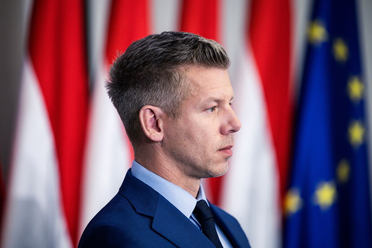 Hungary's Magyar Warns Orban-Linked Officials Moving Billions Abroad