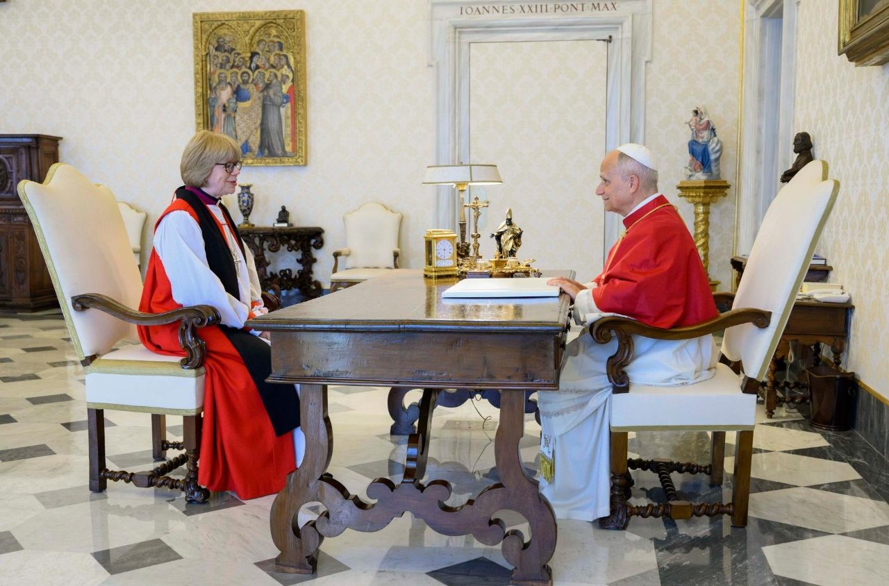 Pope: Anglicans and Catholics must continue working to overcome differences