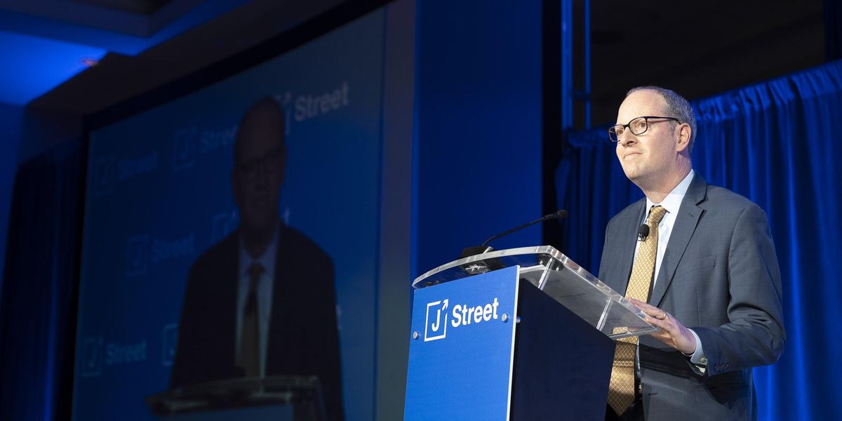 This Democratic insider wants to rewrite the party’s Israel playbook