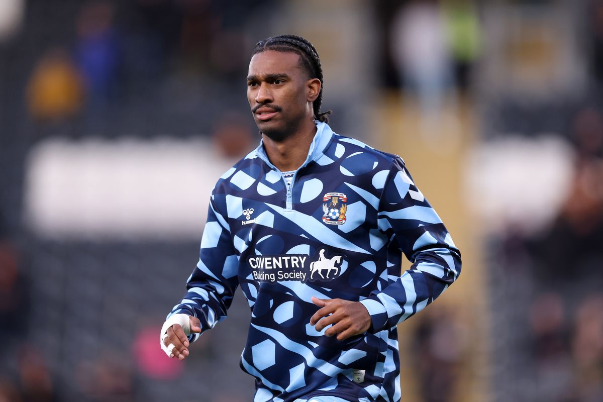 Haji Wright of Coventry City warms up prior to the Sky Bet Championship match at Hull