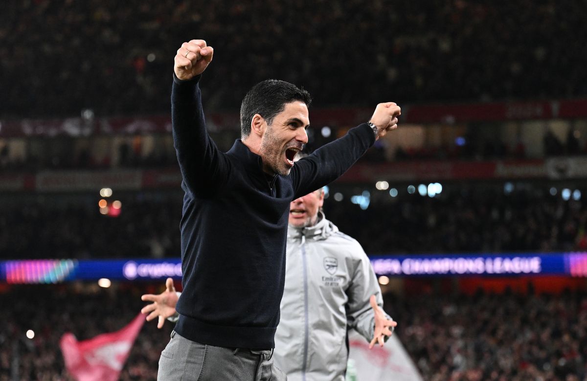 Arsenal head coach Mikel Arteta celebrates