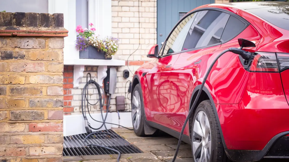 Rule change will help drivers without driveways charge EVs