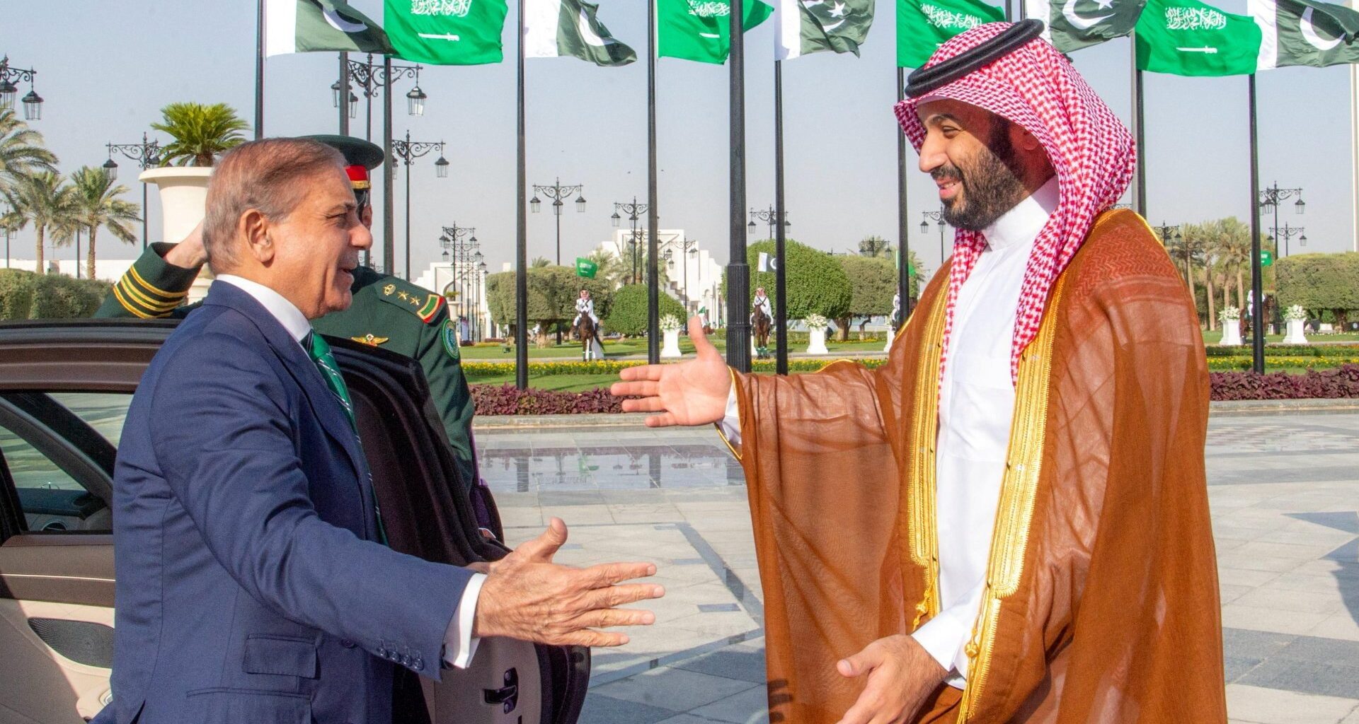 Can Pakistan juggle US-Iran mediation with Saudi defence commitments? | US-Israel war on Iran News