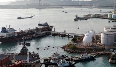 How China’s ‘teapot’ refineries are cushioning it from Iran war oil crisis | US-Israel war on Iran News