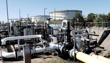 Ukraine says Druzhba pipeline running Russian oil to Europe can resume work | Russia-Ukraine war News